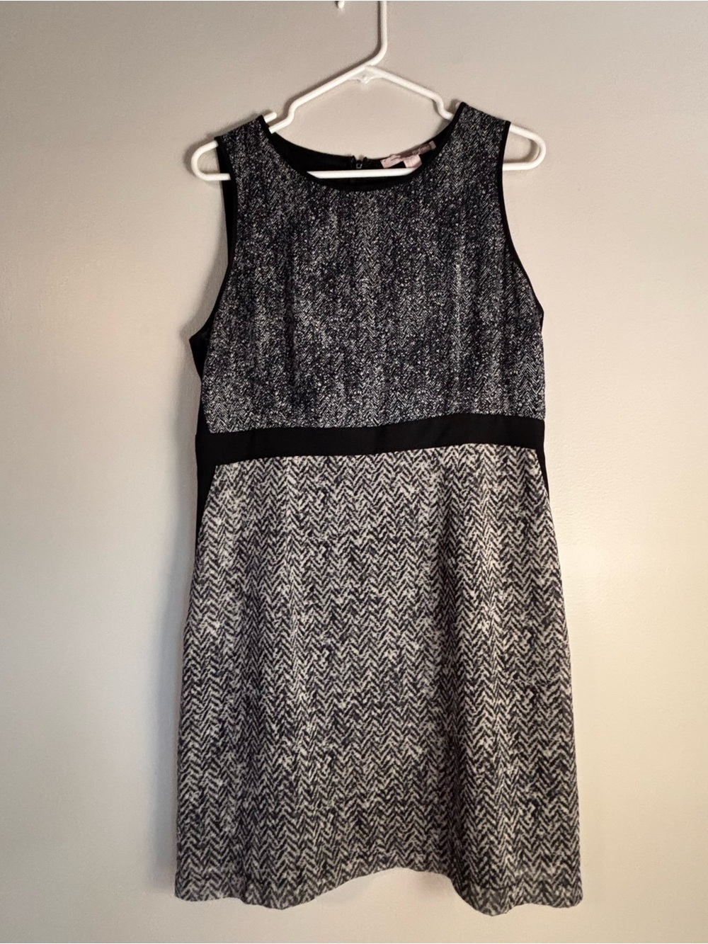 Forever 21 Black & White Sleeveless Midi A-Line Dress
